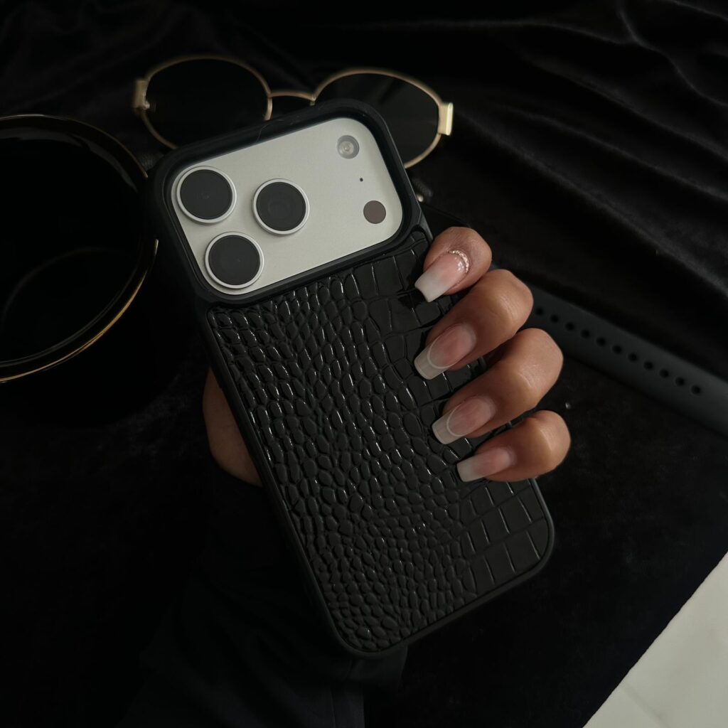Case Noir Croc™